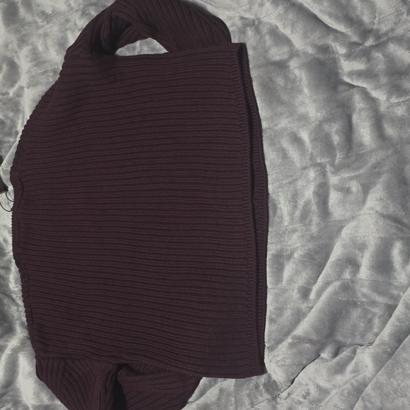 Express Women's Dark Purple/Eggplant Crew Neck Sweater - Picture 3 of 3